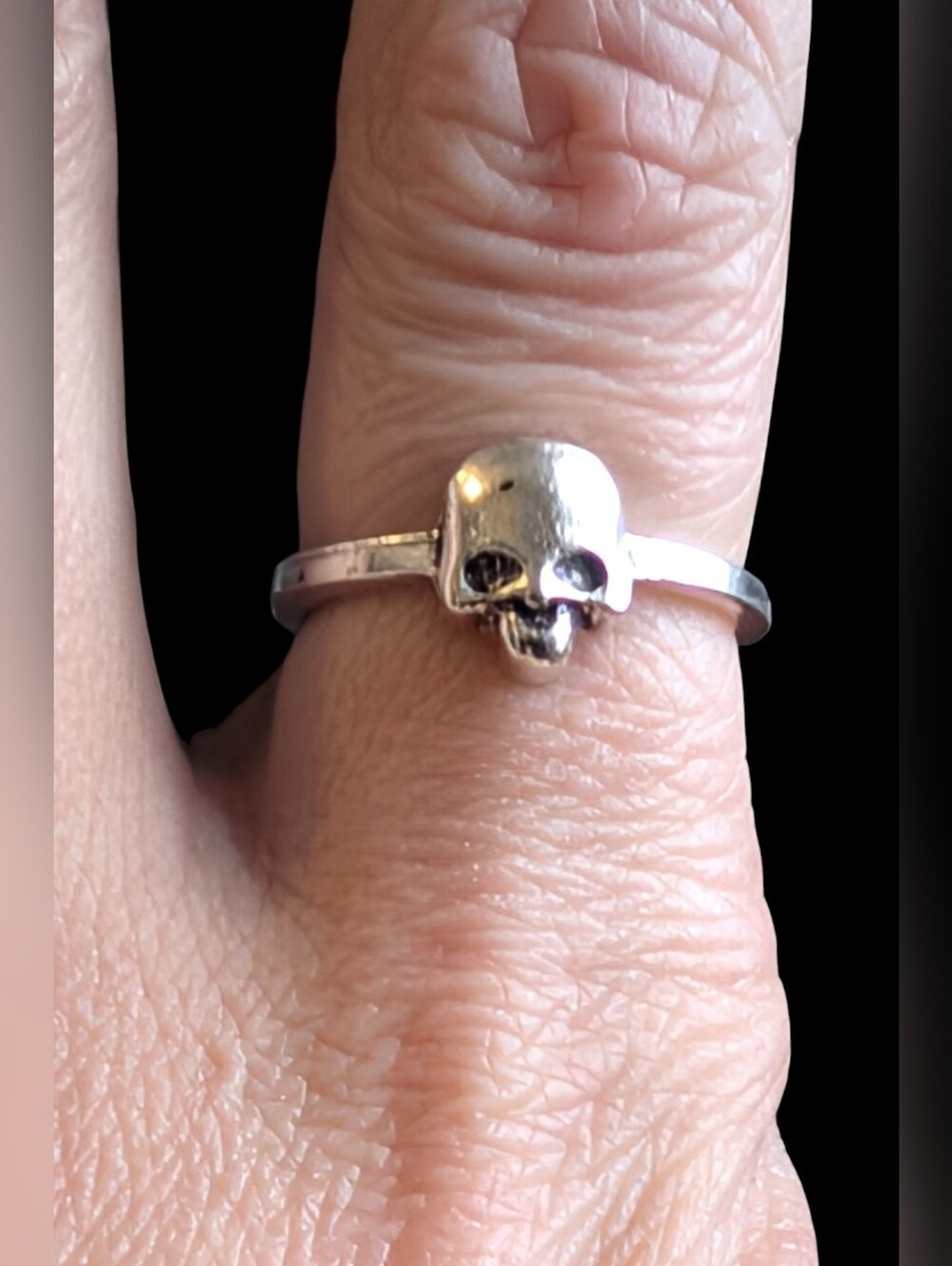 NWT Goth Punk Silver Dainty Skull Ring Size 7